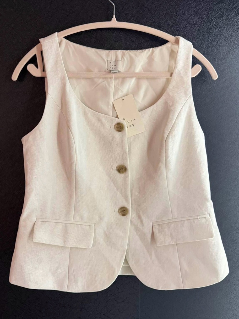 A New Day Women's Cream Sleeveless Blazer Vest